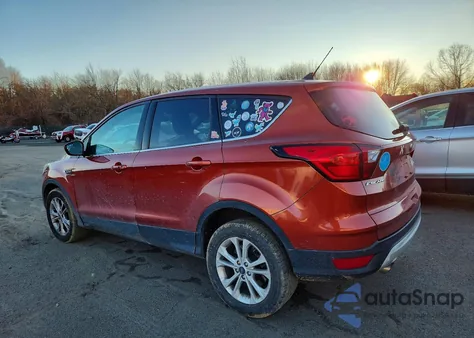 2019 Ford Escape Se from USA, damaged, VIN 1FMCU9GD7KUB19105